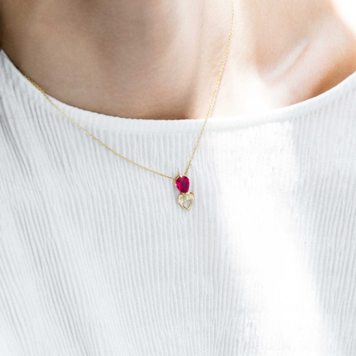 گردنبند طلا اشک و قلب - تصویر 2