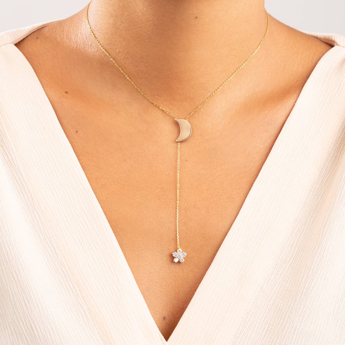 گردنبند طلا لونا و گل نگین دار - تصویر 3