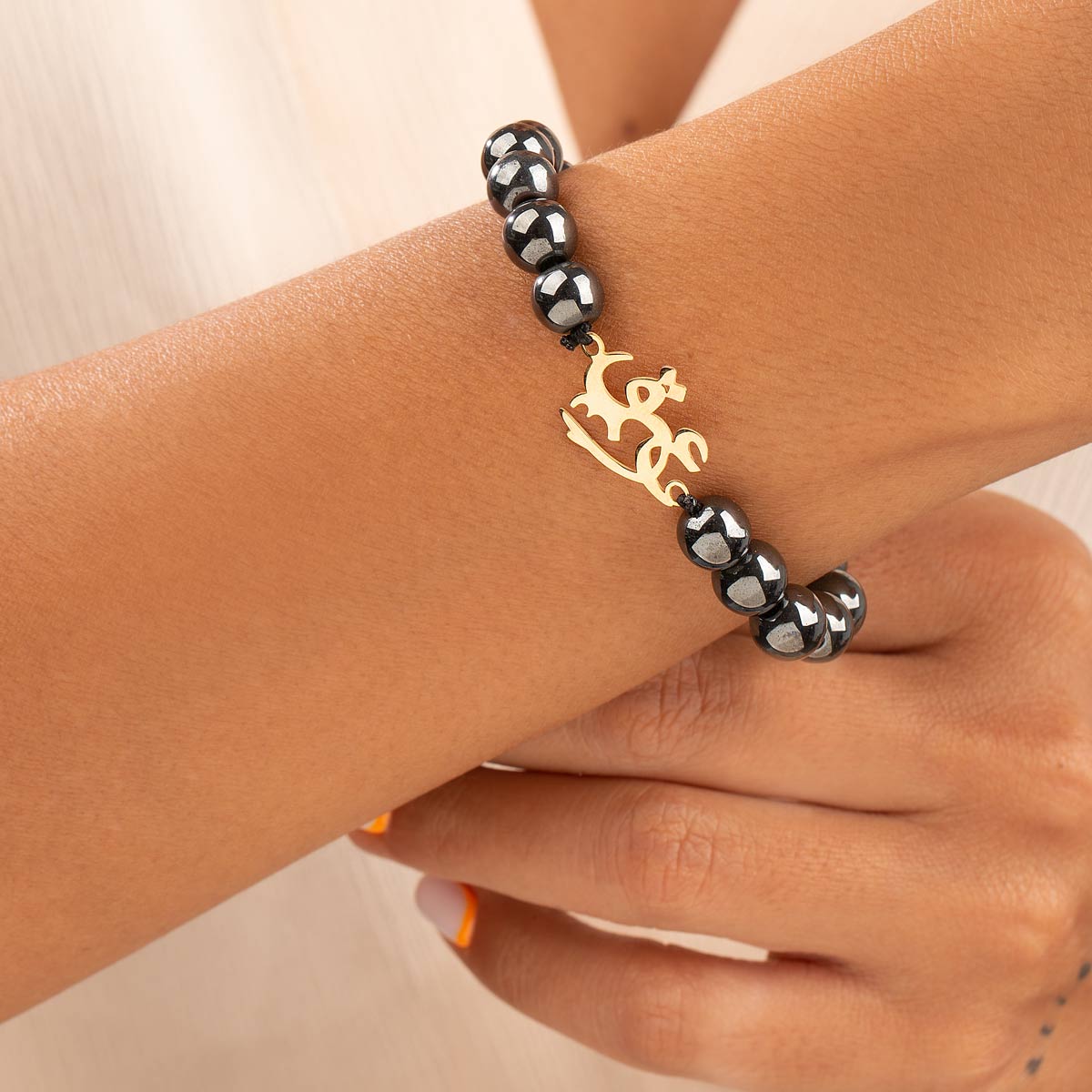 دستبند طلا سنگی عشق و حدید - تصویر 3