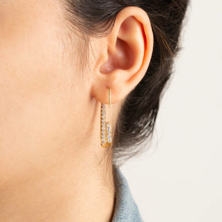 گوشواره طلا مستطیل نگین دار توخالی