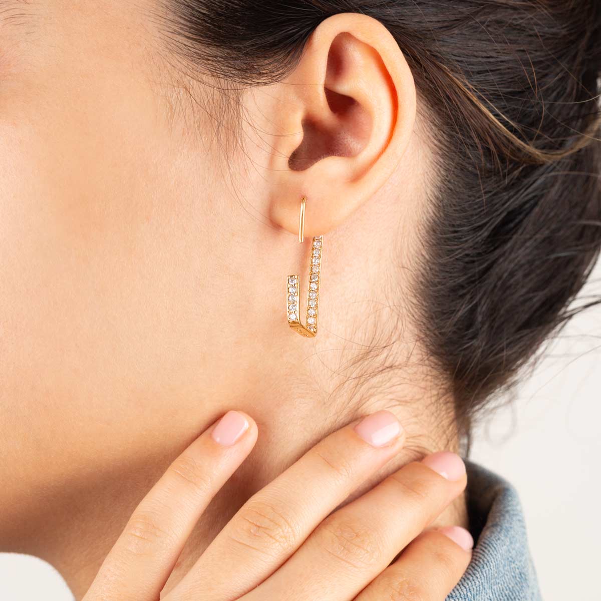 گوشواره طلا مستطیل نگین دار توخالی