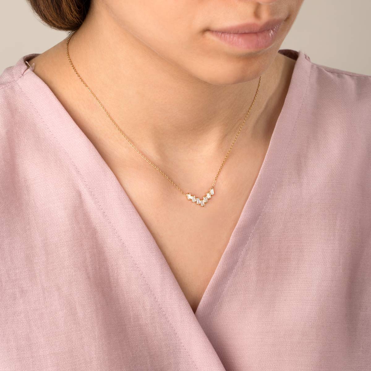 گردنبند طلا نگین باگت ( V )