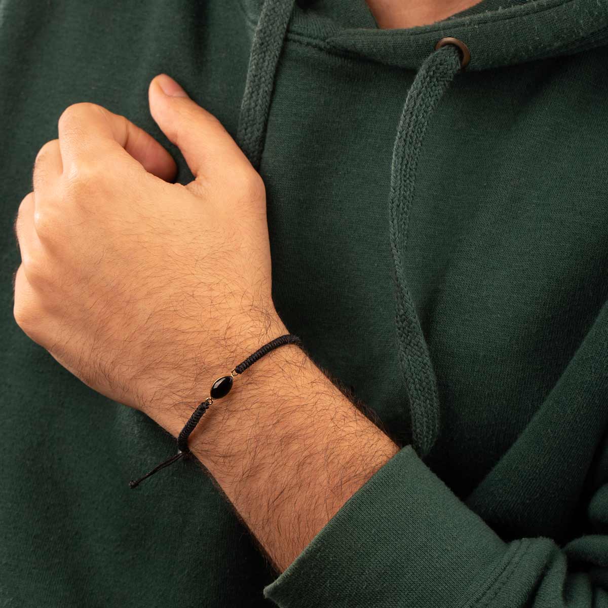 دستبند طلا بیضی شکل مشکی