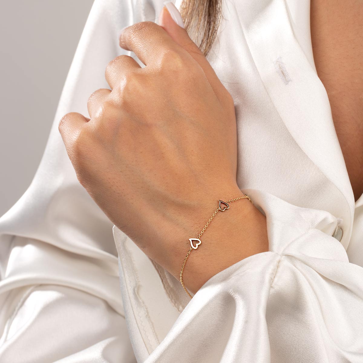 دستبند طلا قلب نیکول - تصویر 3