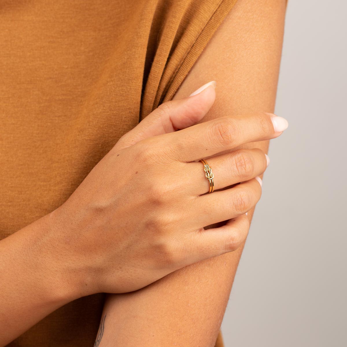 انگشتز طلا گره کوچک