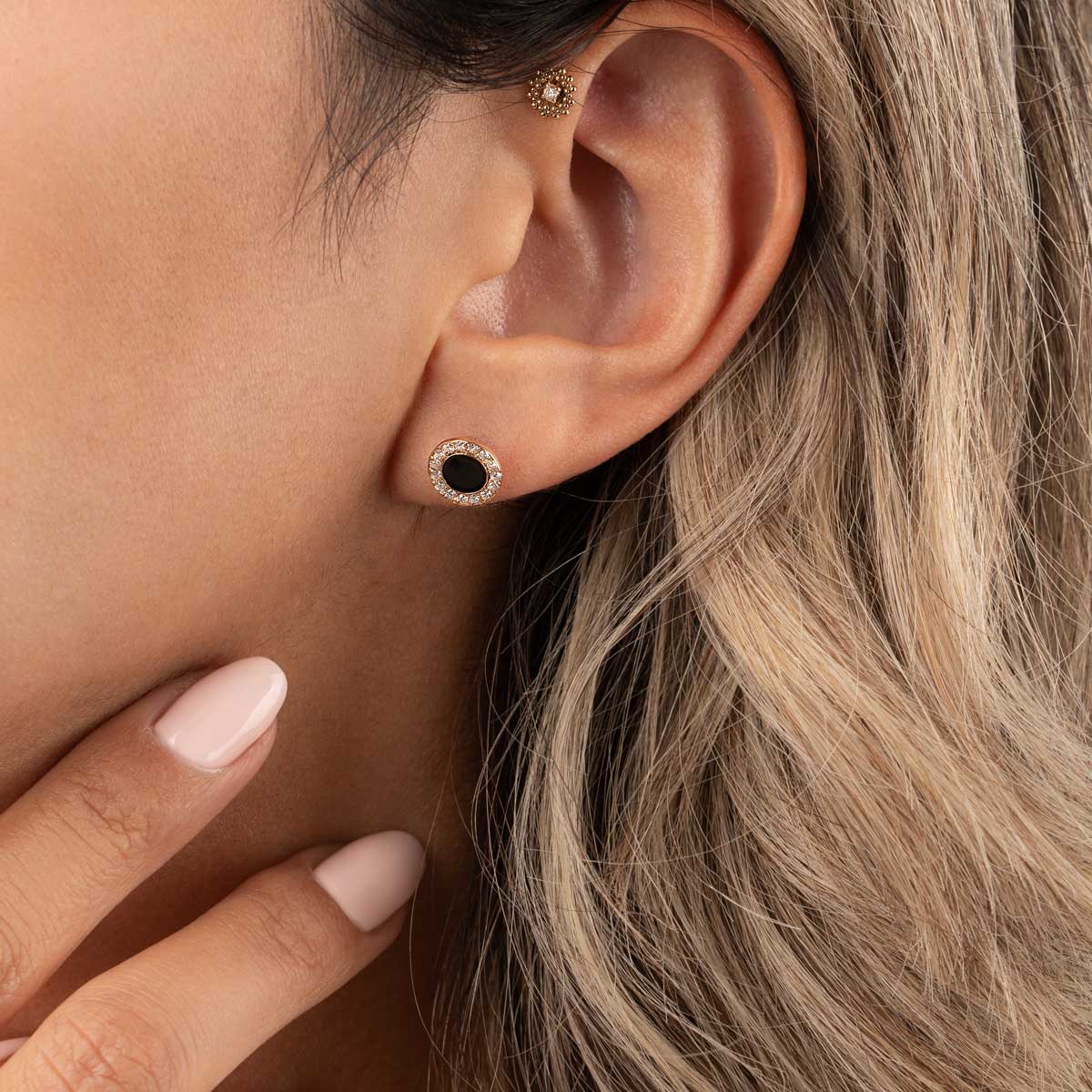 گوشواره طلا ربکا مشکی