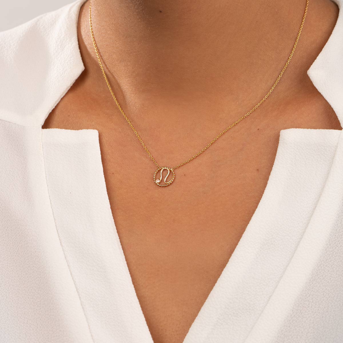 گردنبند طلا ساین ماه مرداد نگینی - تصویر 3