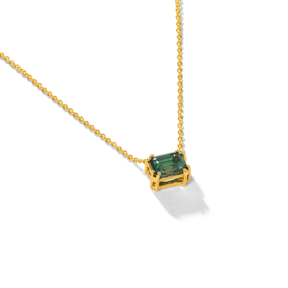 panjshanbe0040 (1) گردنبند طلا مستطیل موزانایت