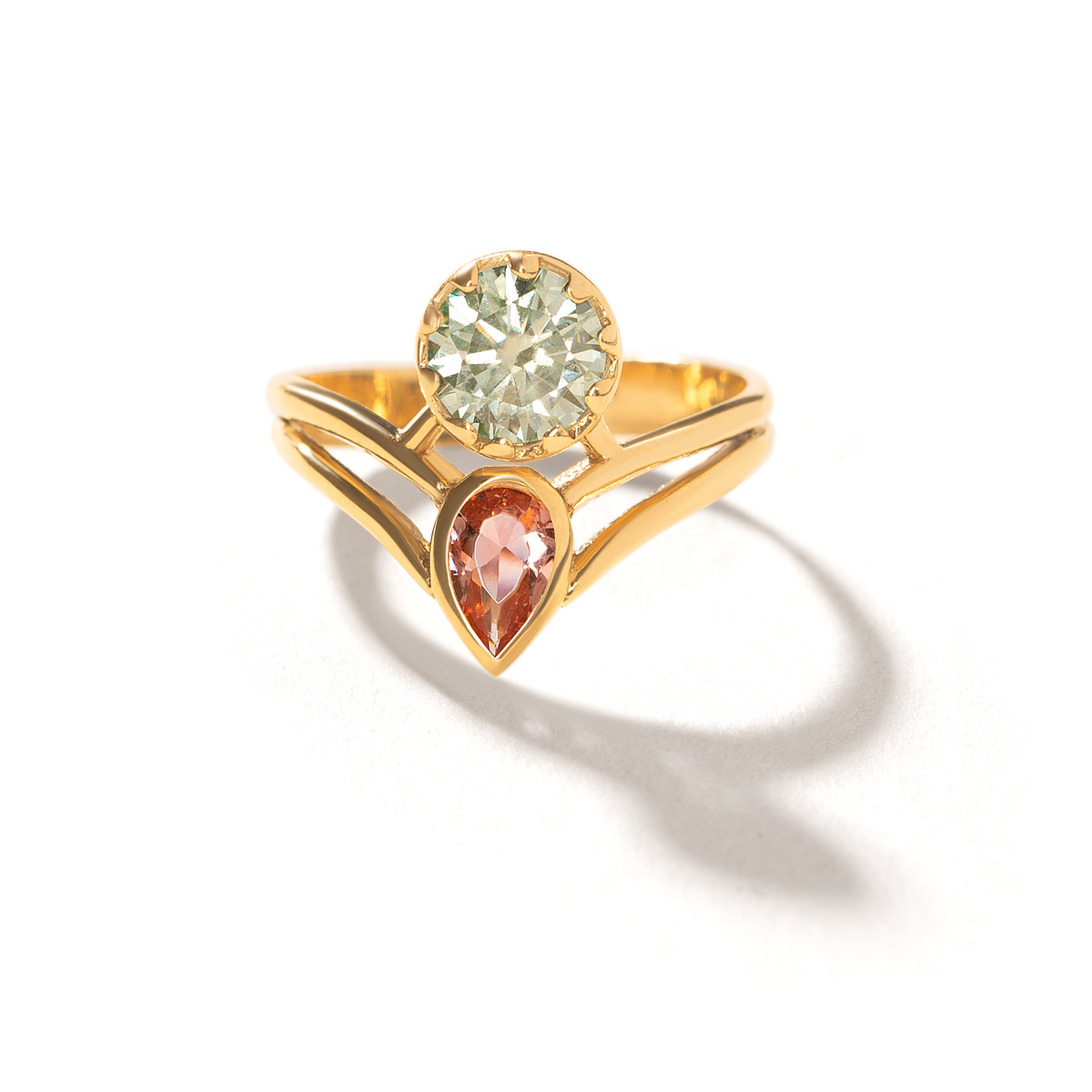 Beautiful ring انگشتر طلا نگین دار النا