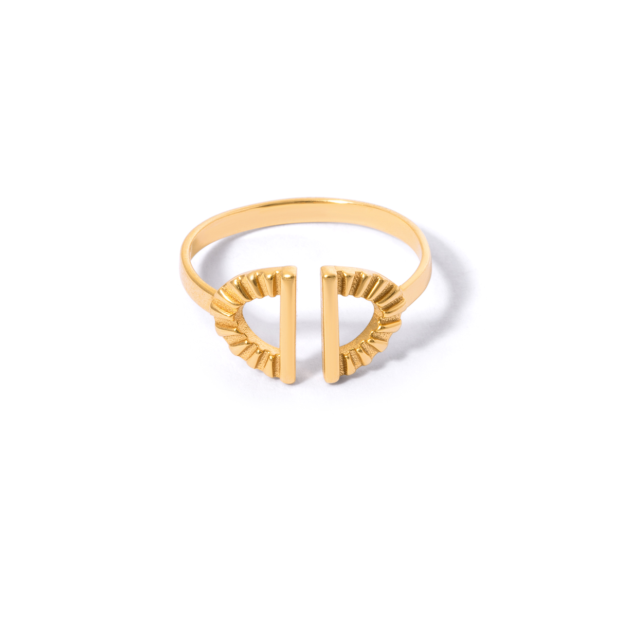Khursheed Mehrta gold ring g