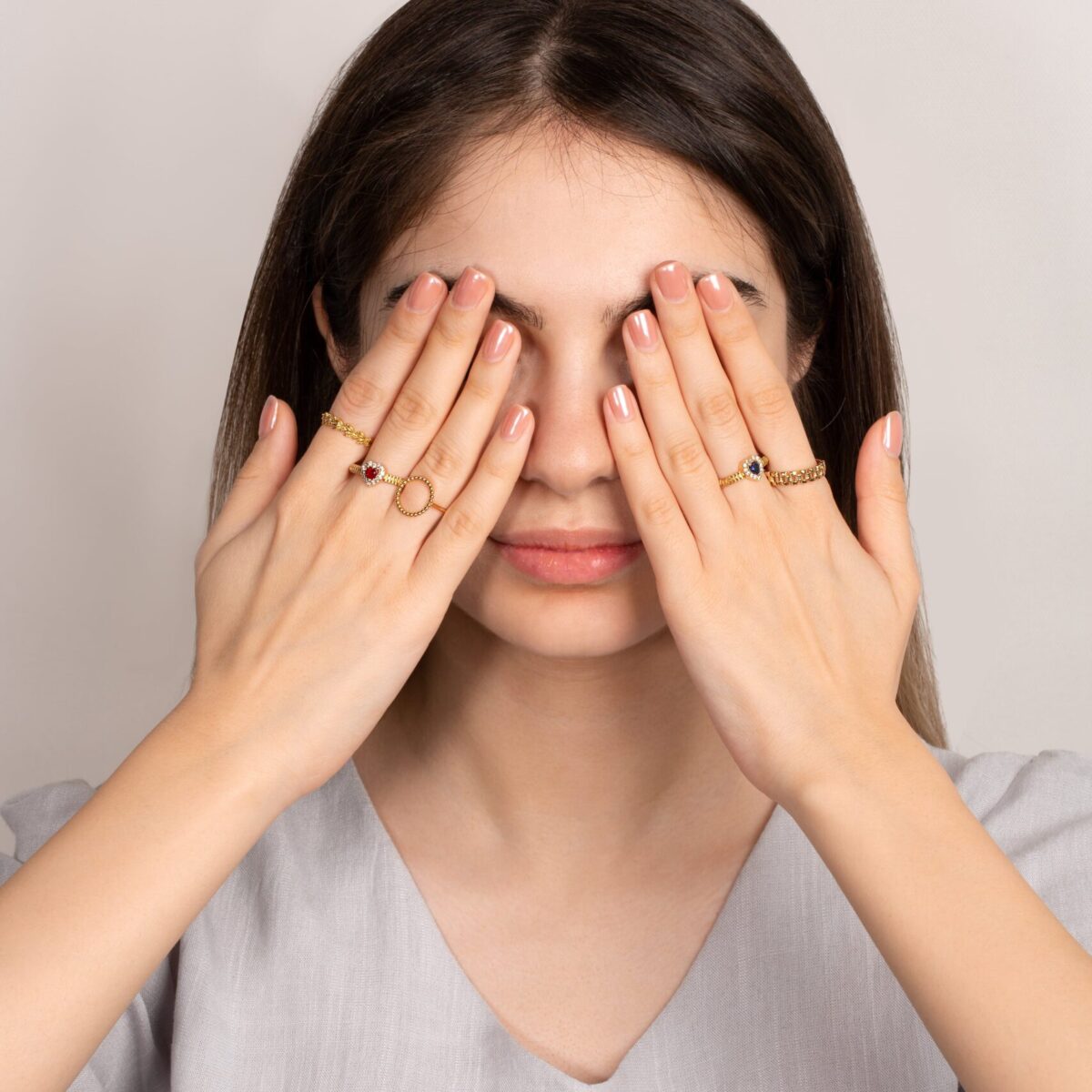 انگشتر طلا لاون قرمز - تصویر 4