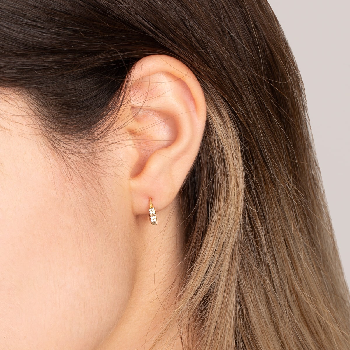 گوشواره طلا حلقه ای مربع تاتیانا - تصویر 3