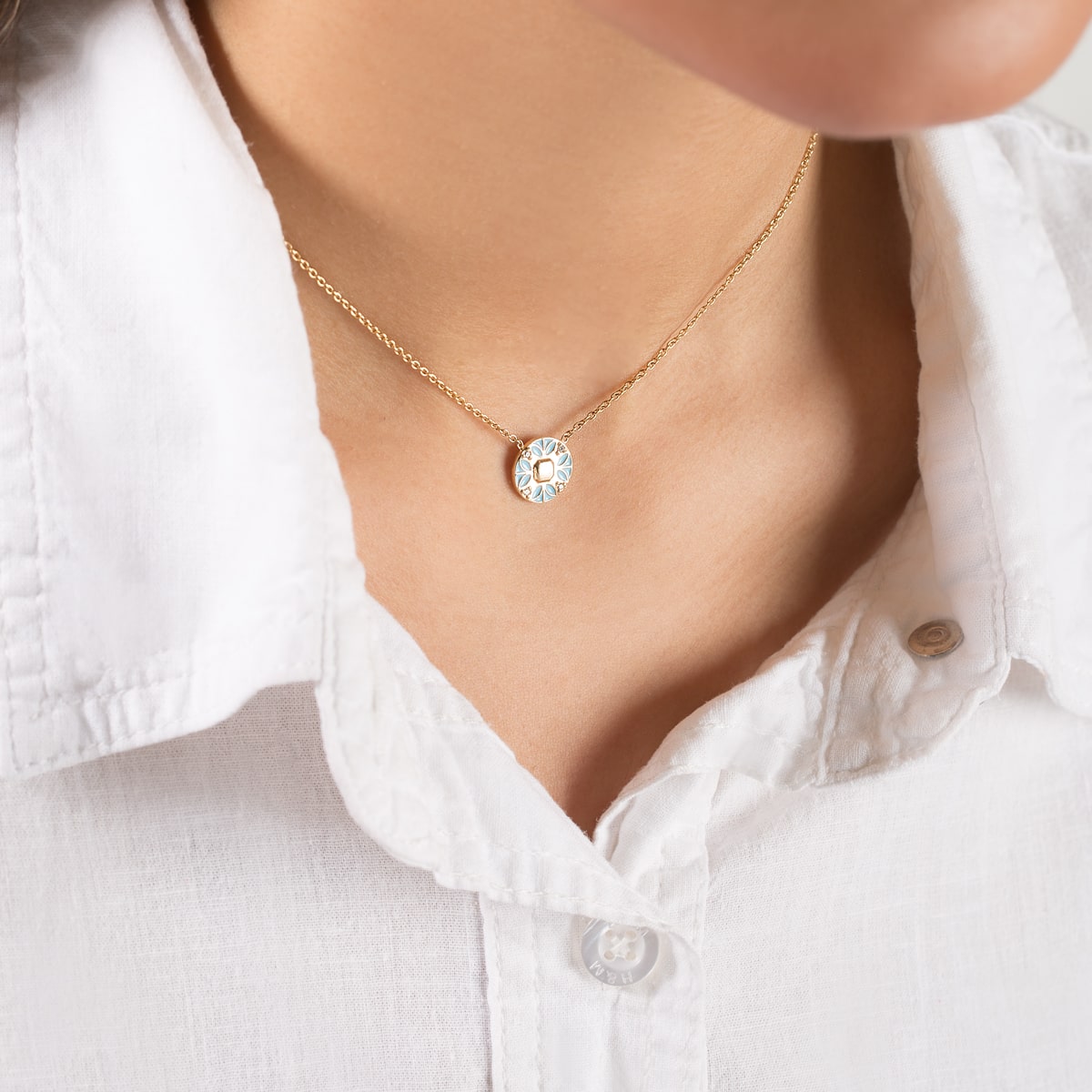 گردنبند طلا مینا کاری گل کاتالیا - تصویر 3