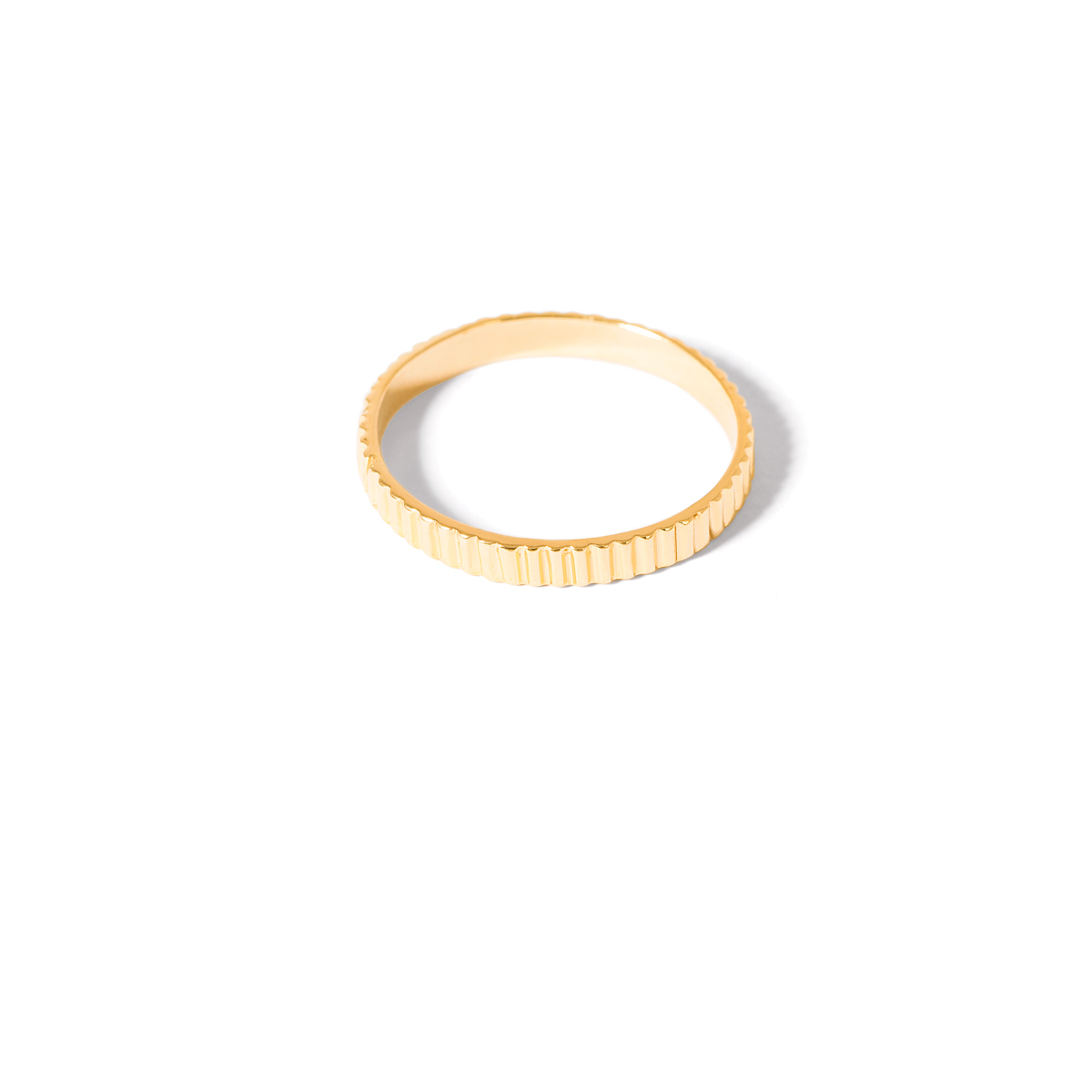 Grooved gold ring g Grooved gold ring g