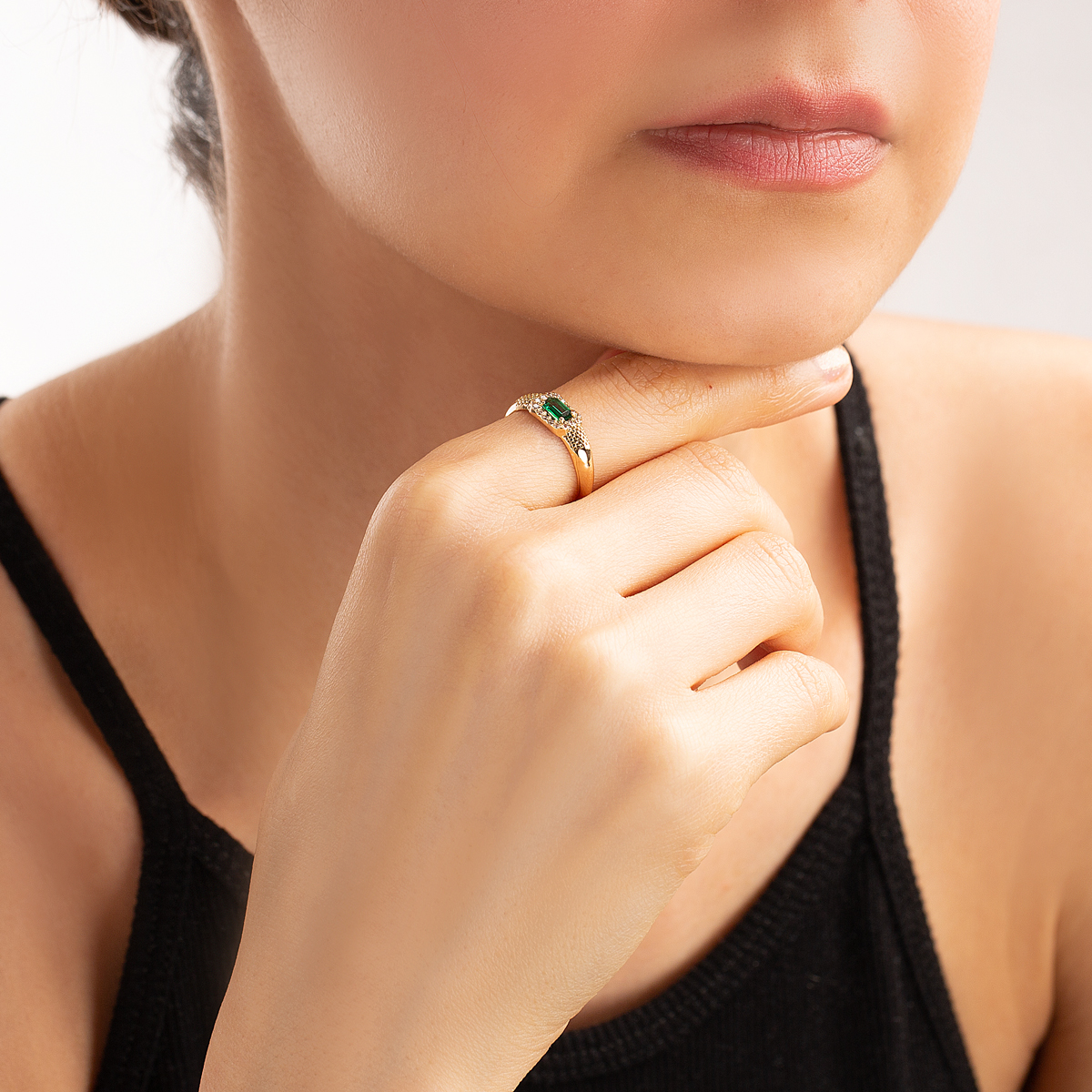 انگشتر طلا نگین دار شارنیلا گالری طلا پرسته